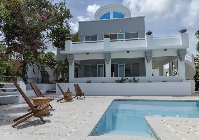 Photo 4 of House for sale at 411 Bravos De Boston, Vieques, PR 00765 | MLS# PR9117953 | Listing updated on 2025-12-13