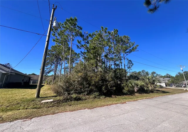 2nd image of 7 Seville Pl, Palm Coast, FL 32164 | MLS# FC314681