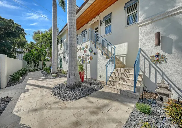 4th image of 345 Madison Dr, Sarasota, FL 34236 | MLS# A4675129