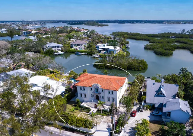 Photo 4 of Single family home for sale at 4205 Higel Ave, Sarasota, FL 34242 | MLS# A4675182 | Listing updated on 2026-06-27