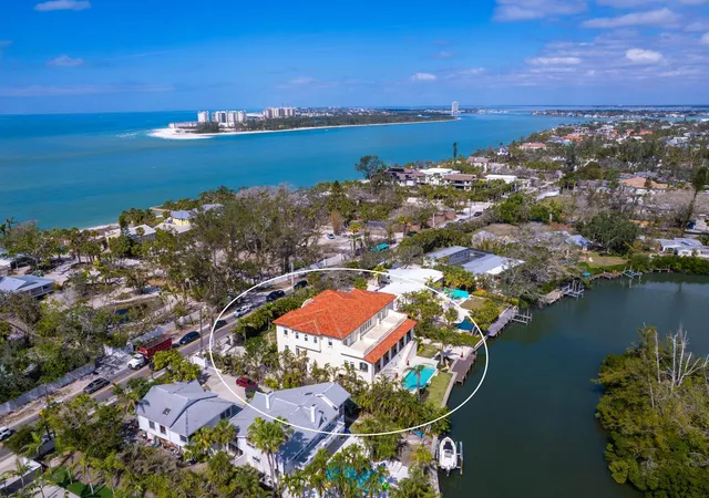 Photo 5 of Single family home for sale at 4205 Higel Ave, Sarasota, FL 34242 | MLS# A4675182 | Listing updated on 2026-06-27