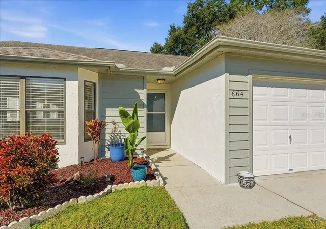 Homes for sale in Lakeland, FL | 664 Eagle Run, Lakeland, FL 33809 | MLS# L4957907
