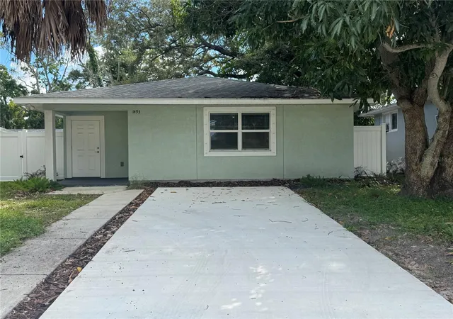 Photo 3 of Single family home for sale at 1493 Cleveland St, Clearwater, FL 33755 | MLS# TB8456383 | Listing updated on 2026-10-14