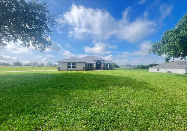 Homes for sale in Dade City, FL | 37298 Hidden View, Dade City, FL 33523 | MLS# TB8456386