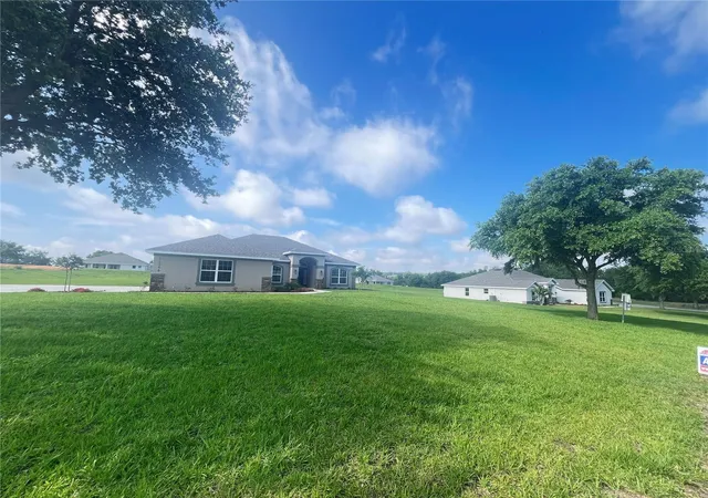 Homes for sale in Dade City, FL | 37298 Hidden View, Dade City, FL 33523 | MLS# TB8456386