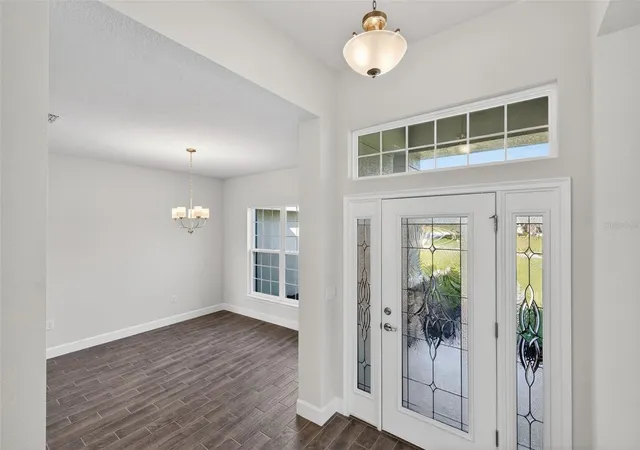 Photo 4 of Single family home for sale at 37298 Hidden View Cir, Dade City, FL 33523 | MLS# TB8456386 | Listing updated on 2026-10-20