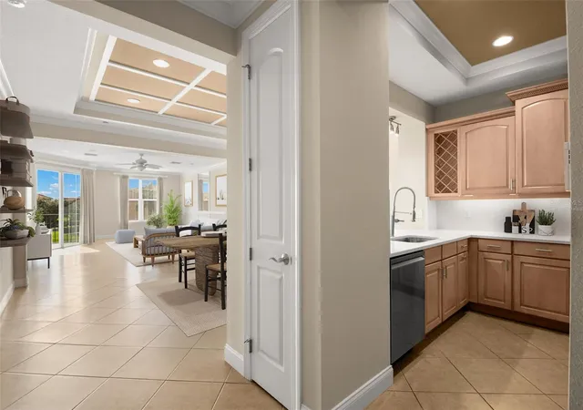 Listing Photo 5 - Condo for sale in building located at 8 Academy Wy S, St. Petersburg, FL 33711 - Unit #123