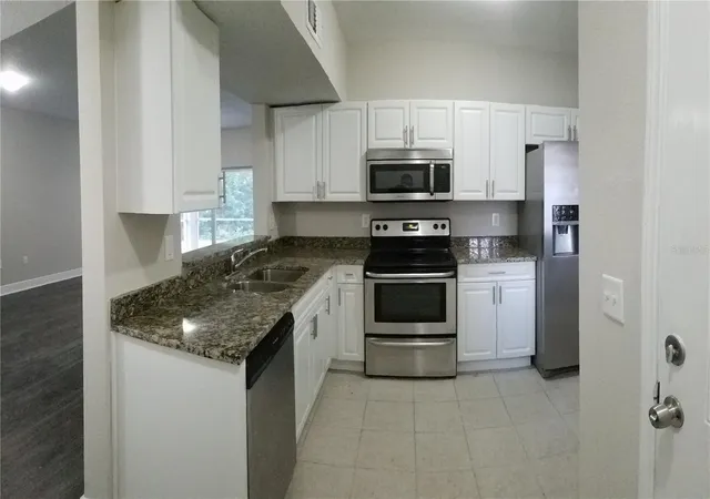 Homes for sale in RIVERVIEW, FL | 6012 Portsdale Pl, RIVERVIEW, FL 33578