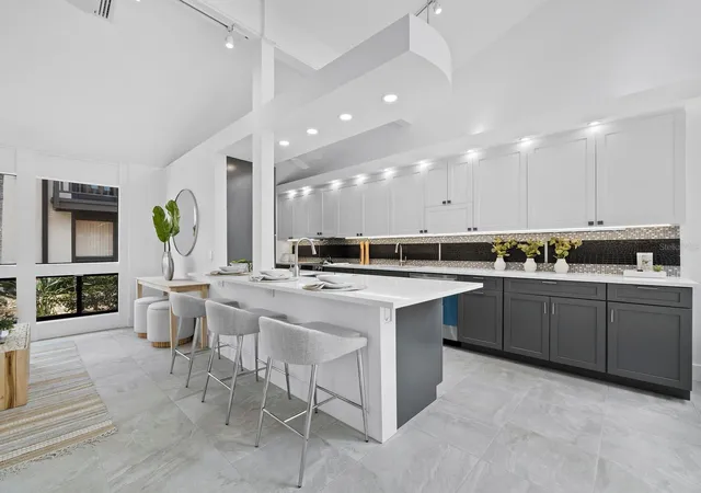 Photo 2 of Condo for sale at 800 S Blvd Of The Presidents #19, Sarasota, FL 34236 | MLS# A4675312 | Listing updated on 2026-09-12