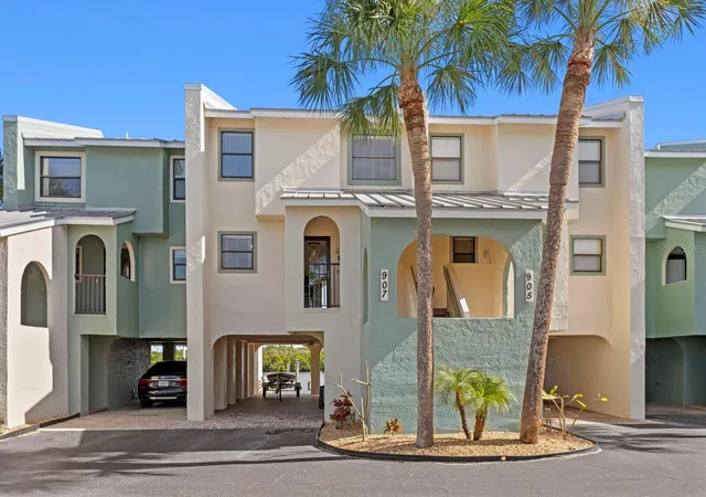 2nd image of 907 Bahia Del Sol Dr #907, Ruskin, FL 33570 | MLS# A4675337