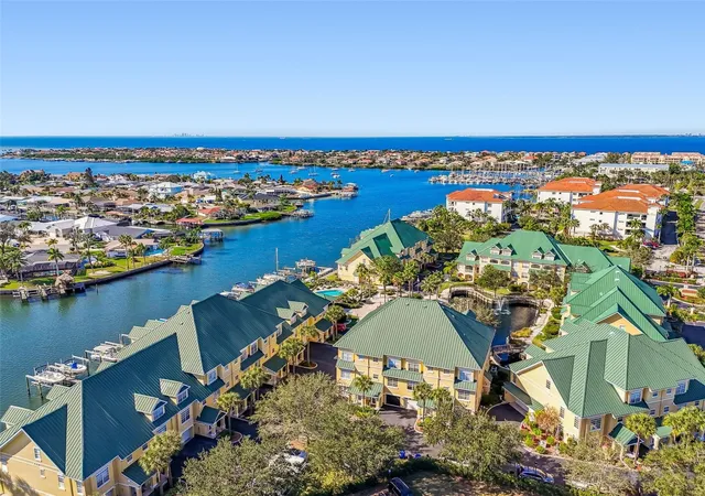 Photo 1 of Townhouse for sale at 6331 Sunset Bay Cir, Apollo Beach, FL 33572 | MLS# TB8456604 | Listing updated on 2026-10-06