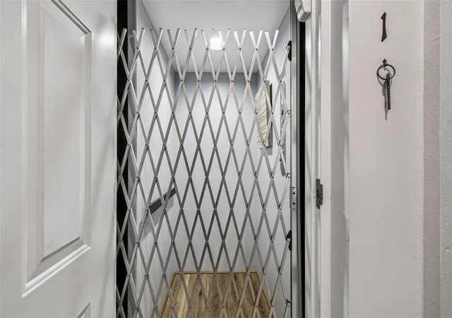 Photo 4 of Townhouse for sale at 6331 Sunset Bay Cir, Apollo Beach, FL 33572 | MLS# TB8456604 | Listing updated on 2026-10-06