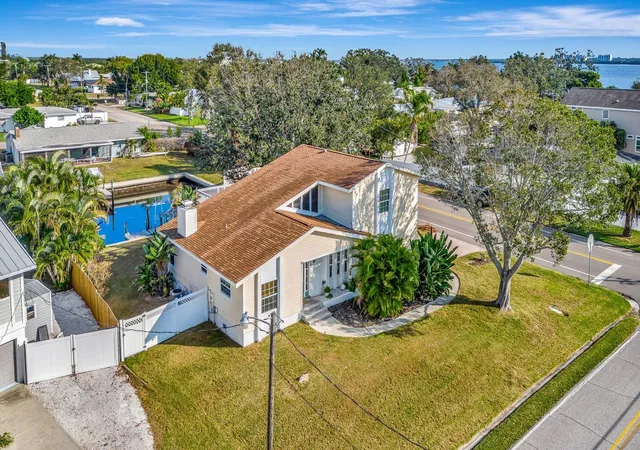 2nd image of 4406 17th St W, Palmetto, FL 34221 | MLS# A4675375
