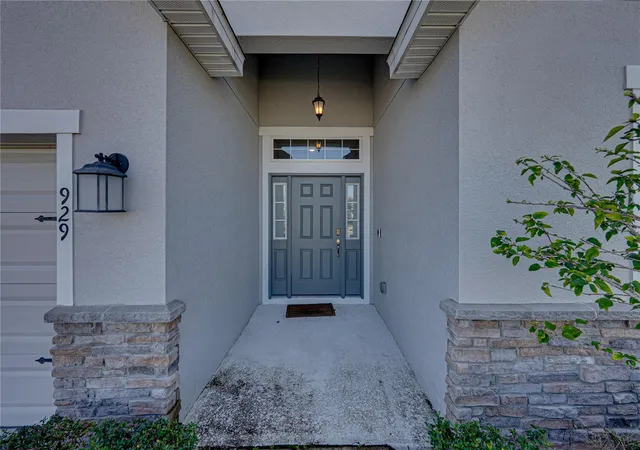 2nd image of 929 Montgomery Ln, Polk City, FL 33868 | MLS# L4957935