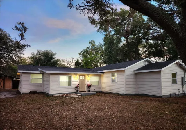 Homes for sale in Tampa, FL | 8917 N Highland Ave, Tampa, FL 33604 | MLS# TB8456724