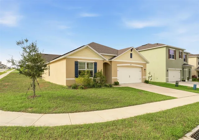 Photo 2 of Single family home for sale at 1349 Sugarwood St, Davenport, FL 33837 | MLS# S5140298 | Listing updated on 2026-08-17