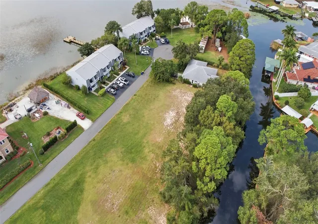 5th image of 183 Blue Moon Ave, Lake Placid, FL 33852 | MLS# O6367690
