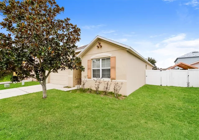 Homes for sale in Auburndale, FL | 1897 Van Allen Loop, Auburndale, FL 33823 | MLS# O6367716