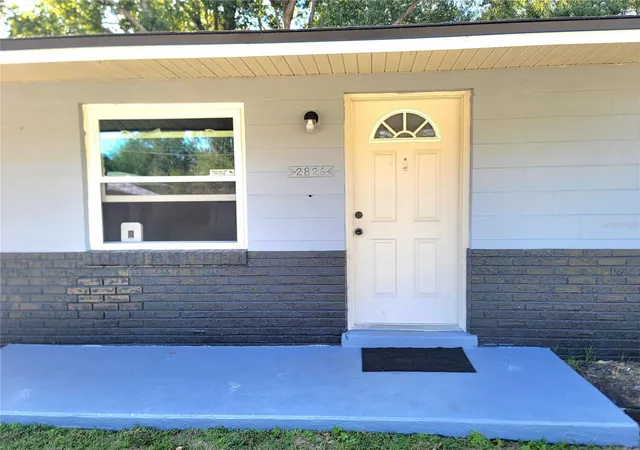Photo 2 of Single family home for sale at 2826 Ne 18th Court, Ocala, FL 34470 | MLS# OM715158 | Listing updated on 2026-07-22