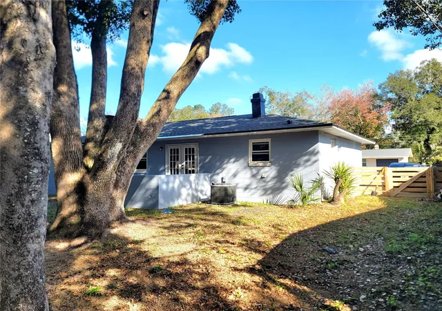 Photo 3 of Single family home for sale at 2826 NE 18th Court, Ocala, FL 34470 | MLS# OM715158 | Listing updated on 2026-07-22
