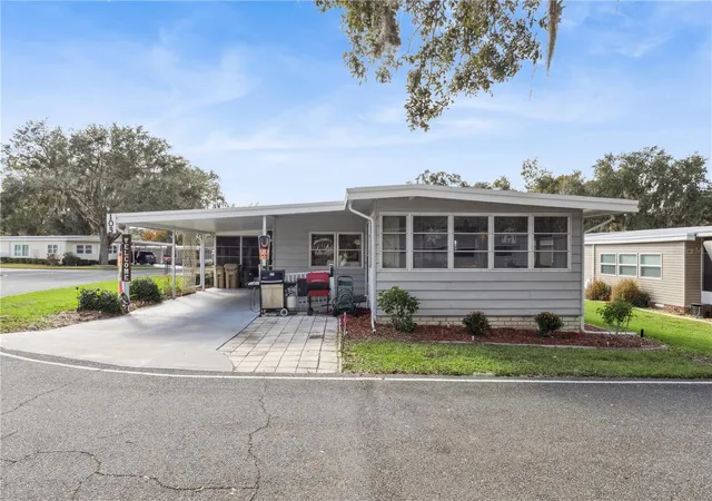 Homes for sale in Leesburg, FL | 103 Poinsettia, Leesburg, FL 34748 | MLS# G5105622