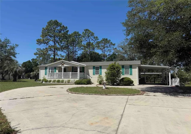 Homes for sale in Morriston, FL | 7690 Se 193rd Ave, Morriston, FL 32668 | MLS# OM715175
