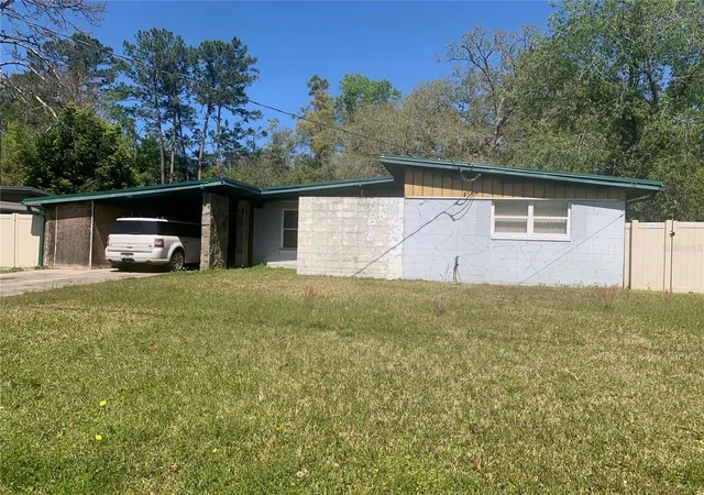 2nd image of 8029 Chateau Dr S, Jacksonville, FL 32221 | MLS# TB8456971