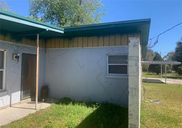 4th image of 8029 Chateau Dr S, Jacksonville, FL 32221 | MLS# TB8456971