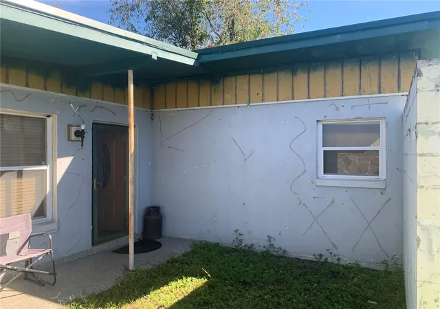 5th image of 8029 Chateau Dr S, Jacksonville, FL 32221 | MLS# TB8456971