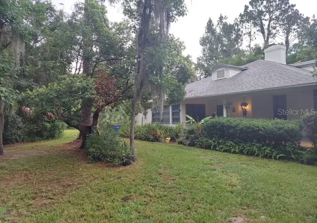 1st image of 251 N Blue Lake Ave, Deland, FL 32724 | MLS# R4910412