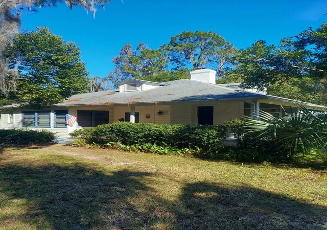2nd image of 251 N Blue Lake Ave, Deland, FL 32724 | MLS# R4910412
