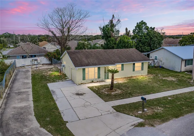 Single Family Residence at 276 18th Street NE, Winter Haven, FL 33881 | MLS# L4957958 | | Sold on 2026-04-27