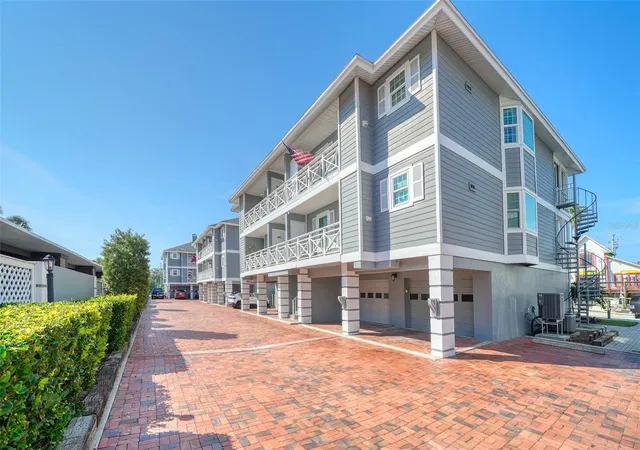 Photo 2 of Condo for sale at 1564 Stickney Point Rd #303, Sarasota, FL 34231 | MLS# A4675533 | Listing updated on 2026-07-26
