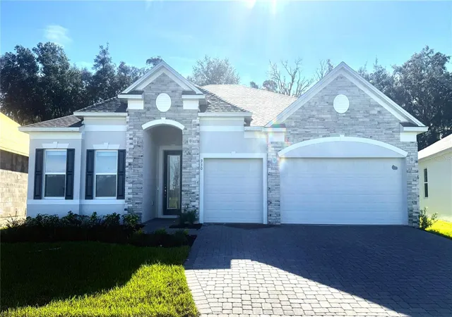 Single family home for sale at 930 Buckeye Dr, Lady Lake, FL 32159 | MLS# O6367892 | Listing updated on 2026-09-21
