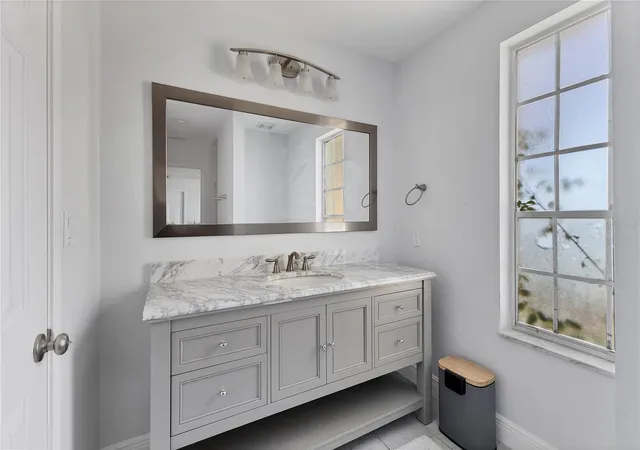 54th image of 102 Seagull Ln, Sarasota, FL 34236 | MLS# A4675538