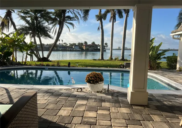 5th image of 102 Seagull Ln, Sarasota, FL 34236 | MLS# A4675538