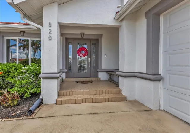 Photo 3 of Single family home for sale at 820 Bal Harbor Blvd, Punta Gorda, FL 33950 | MLS# C7519109 | Listing updated on 2026-05-20