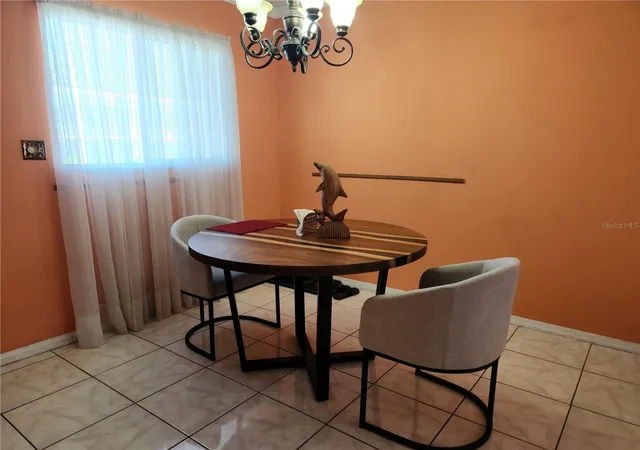 Listing Photo 5 - Condo for sale in building located at 2001 Greenbriar Blvd, CLEARWATER, FL 33763 - Unit #6