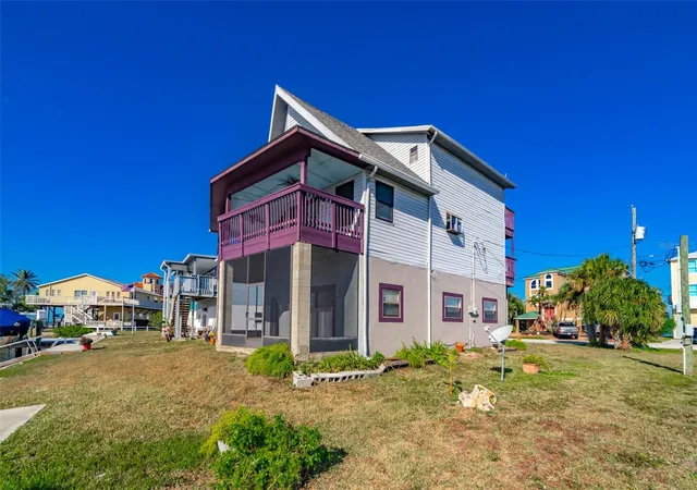 4th image of 6432 Driftwood Dr, Hudson, FL 34667 | MLS# W7881492
