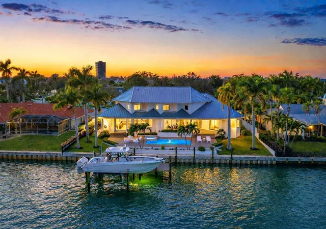 1st image of 259 Robin Dr, Sarasota, FL 34236 | MLS# A4675575