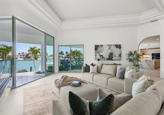 4th image of 259 Robin Dr, Sarasota, FL 34236 | MLS# A4675575
