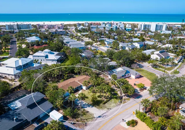 Photo 1 of Single family home for sale at 734 Canal Rd, Sarasota, FL 34242 | MLS# A4675607 | Listing updated on 2026-02-06