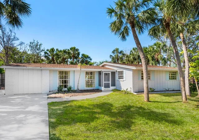 Photo 3 of Single family home for sale at 734 Canal Rd, Sarasota, FL 34242 | MLS# A4675607 | Listing updated on 2026-02-06