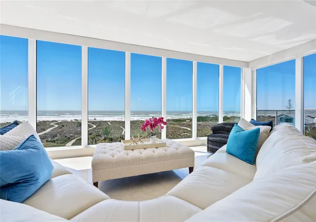 1st image of 534 Beach Rd, Sarasota, FL 34242 | MLS# A4675609