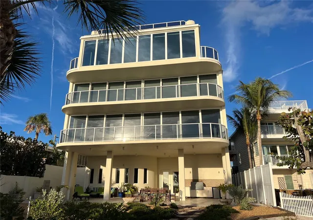 2nd image of 534 Bch Rd, SARASOTA, FL 34242