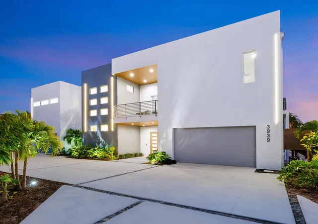 Photo 1 of Single family home for sale at 3939 Higel Ave, Sarasota, FL 34242 | MLS# A4675610 | Listing updated on 2026-03-31