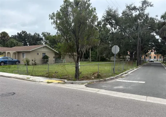 1st image of 1626 22nd St, Sarasota, FL 34234 | MLS# A4675642