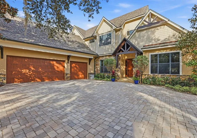 Photo 1 of Mansion for sale at 713 Main St, Windermere, FL 34786 | MLS# O6368185 | Listing updated on 2026-09-12