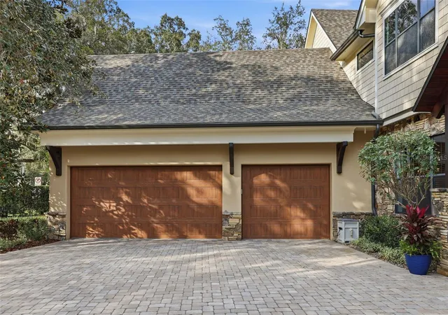 Photo 2 of Single family home for sale at 713 Main St, Windermere, FL 34786 | MLS# O6368185 | Listing updated on 2026-09-12
