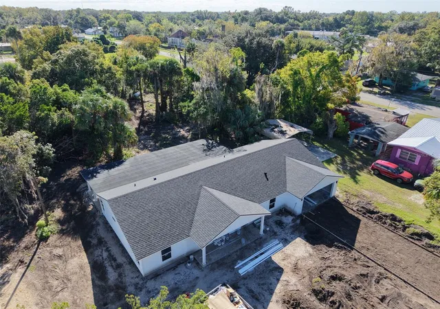 4th image of 101 Yawn Ave, Interlachen, FL 32148 | MLS# G5105670